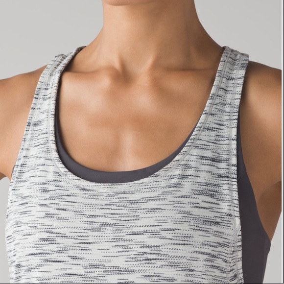 Lululemon on Track Tank Top - Picture 4 of 10